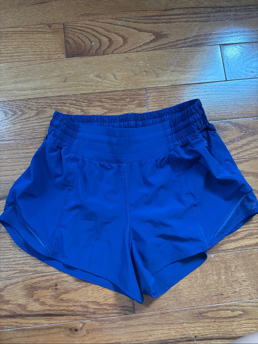 Lululemon HR hotty hot shorts
